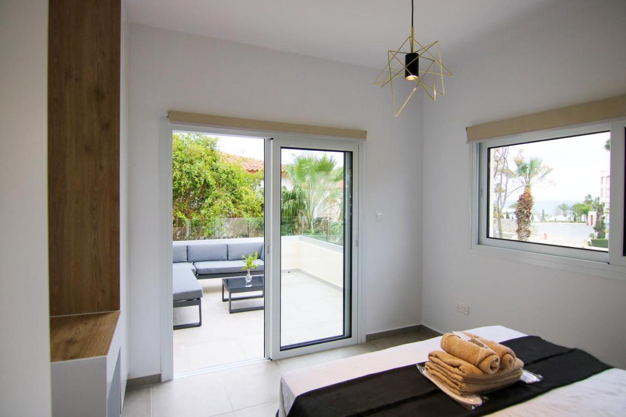 Phaedrus Living: Seaside Modern Flat Limnaria 123 Apartment Paphos Bagian luar foto