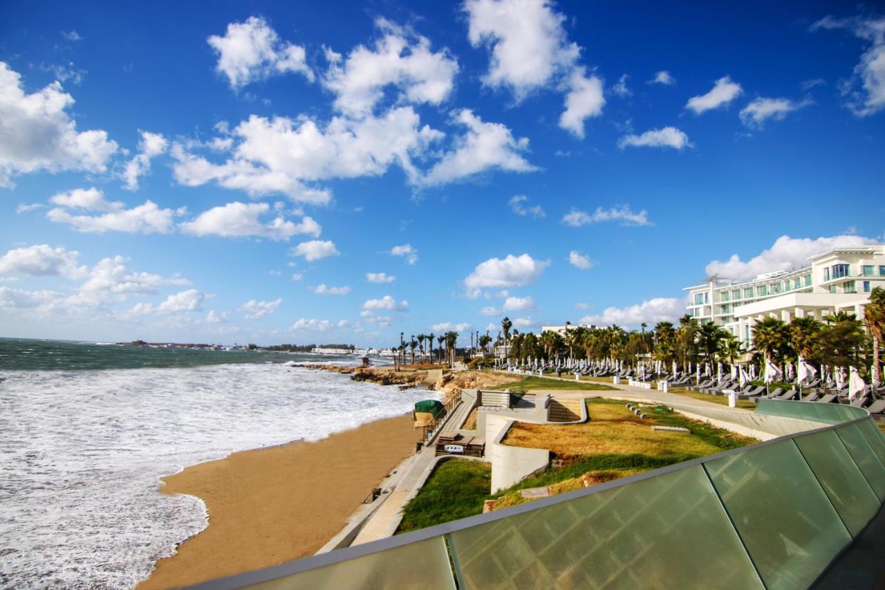 Phaedrus Living: Seaside Modern Flat Limnaria 123 Apartment Paphos Bagian luar foto