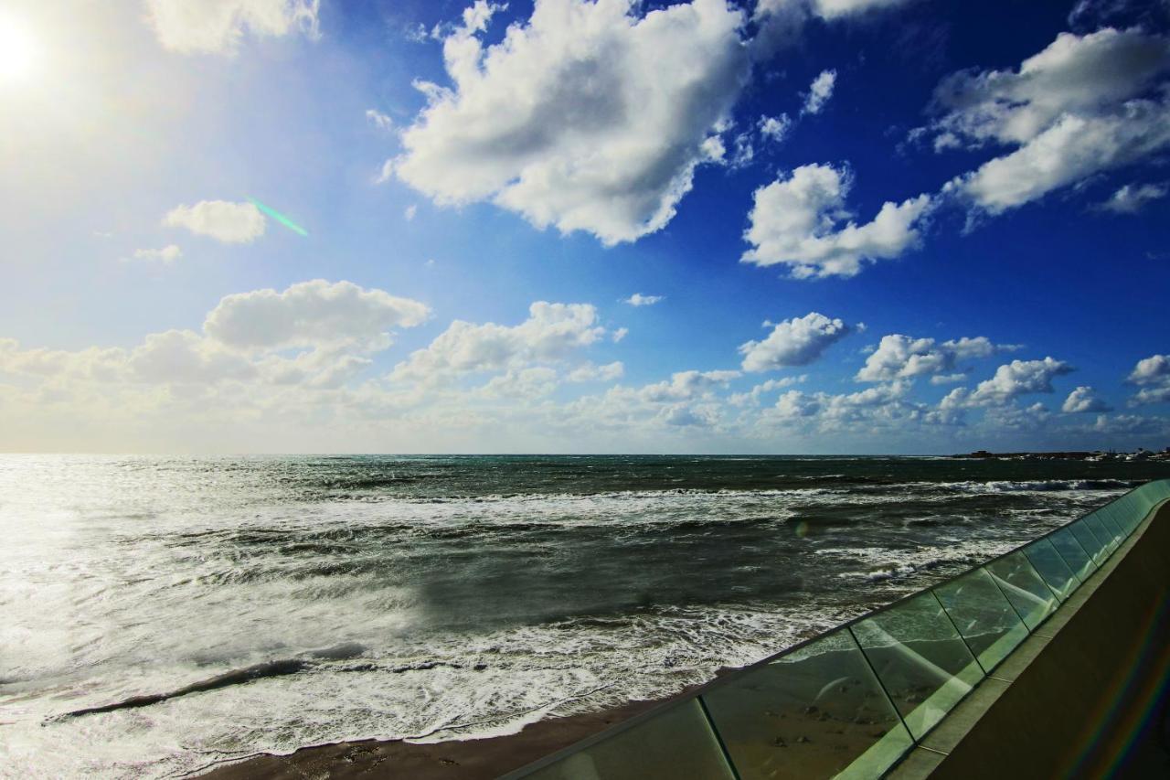 Phaedrus Living: Seaside Modern Flat Limnaria 123 Apartment Paphos Bagian luar foto